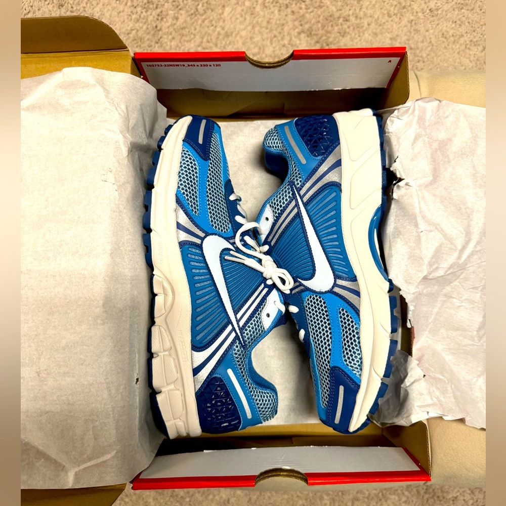Nike Vomero 5 Size 11 Men’s